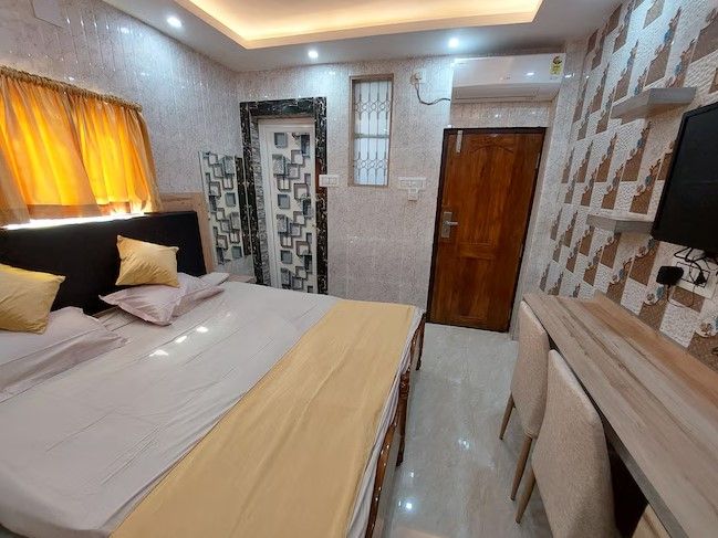 Bhubaneswar Guest House Deluxe AC Room 4