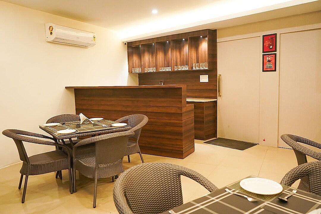 Food & Dining