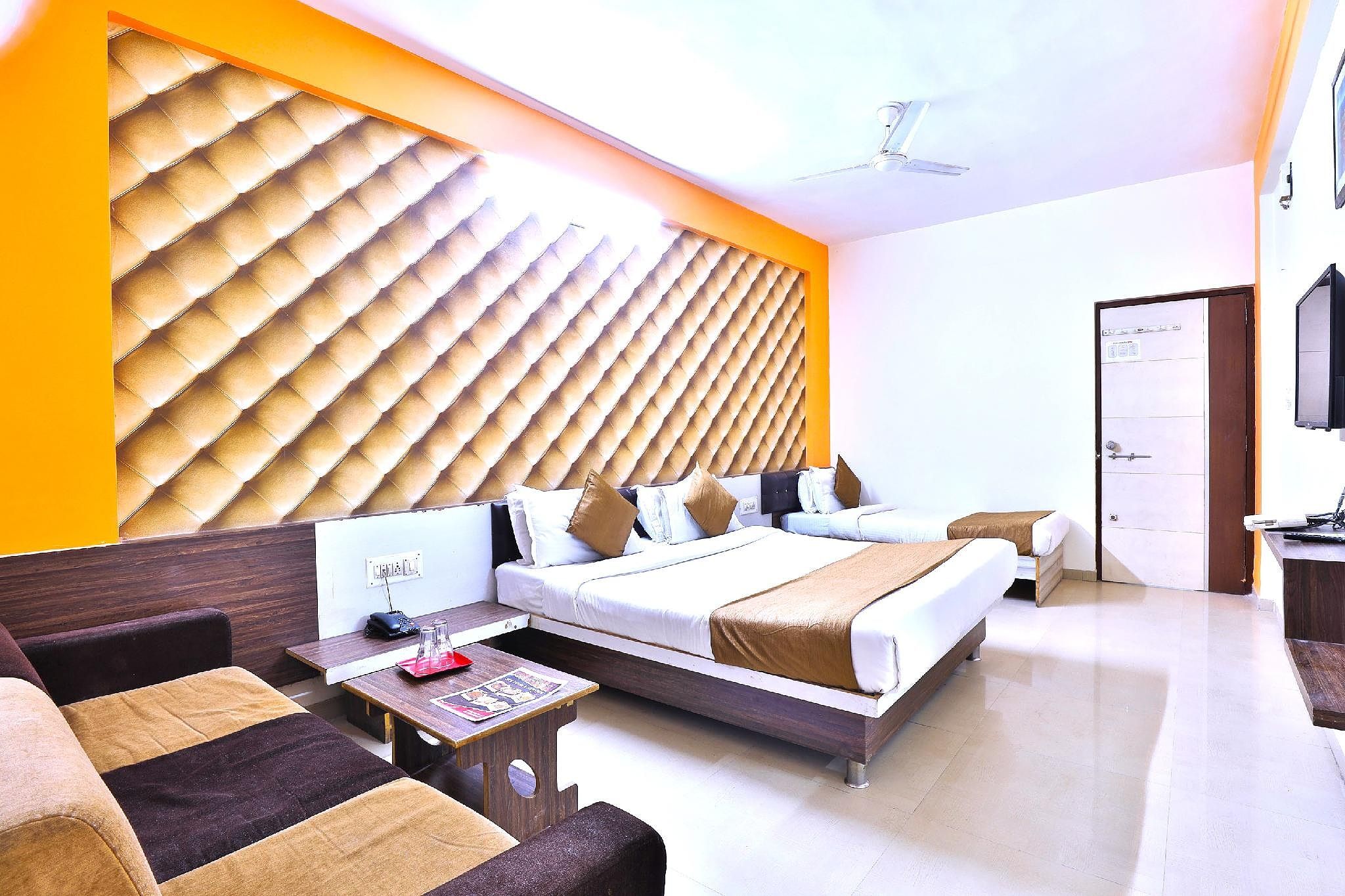 Super Deluxe Room