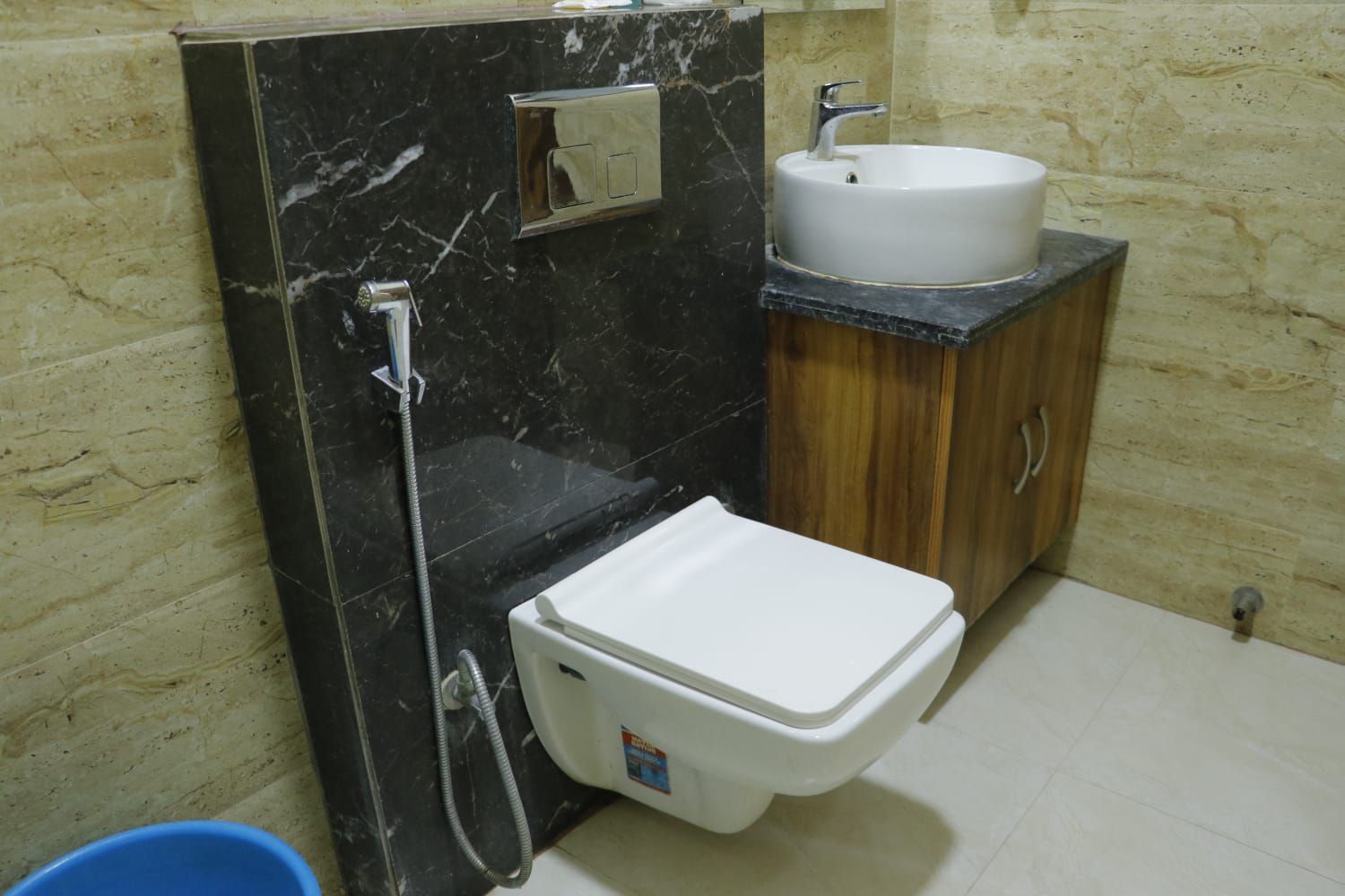 Hotel Taj Sarovar Deluxe ac Room 4