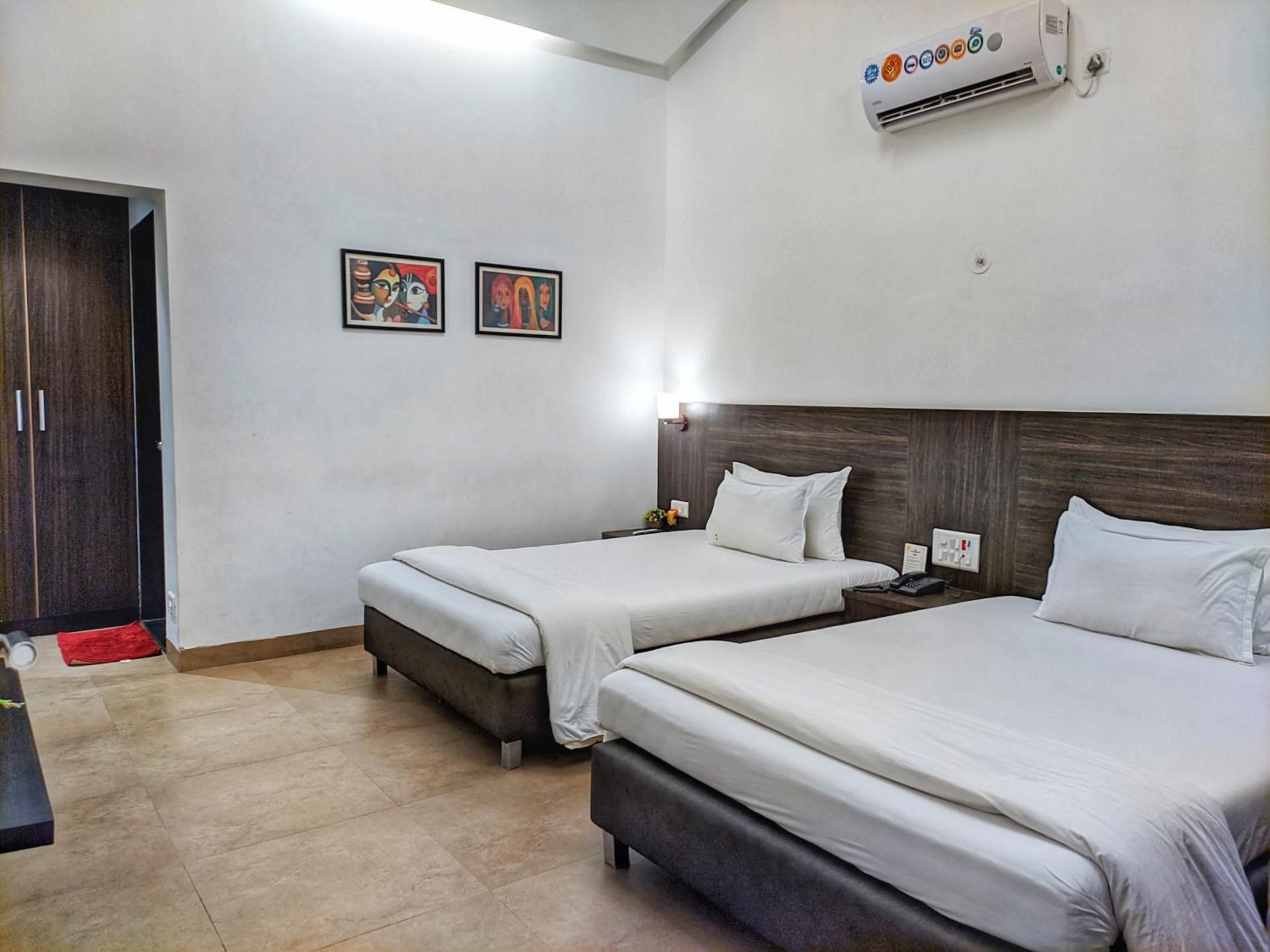 Superior Family Room