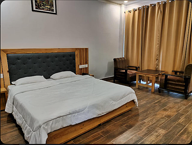 Slate house Deluxe Room 2