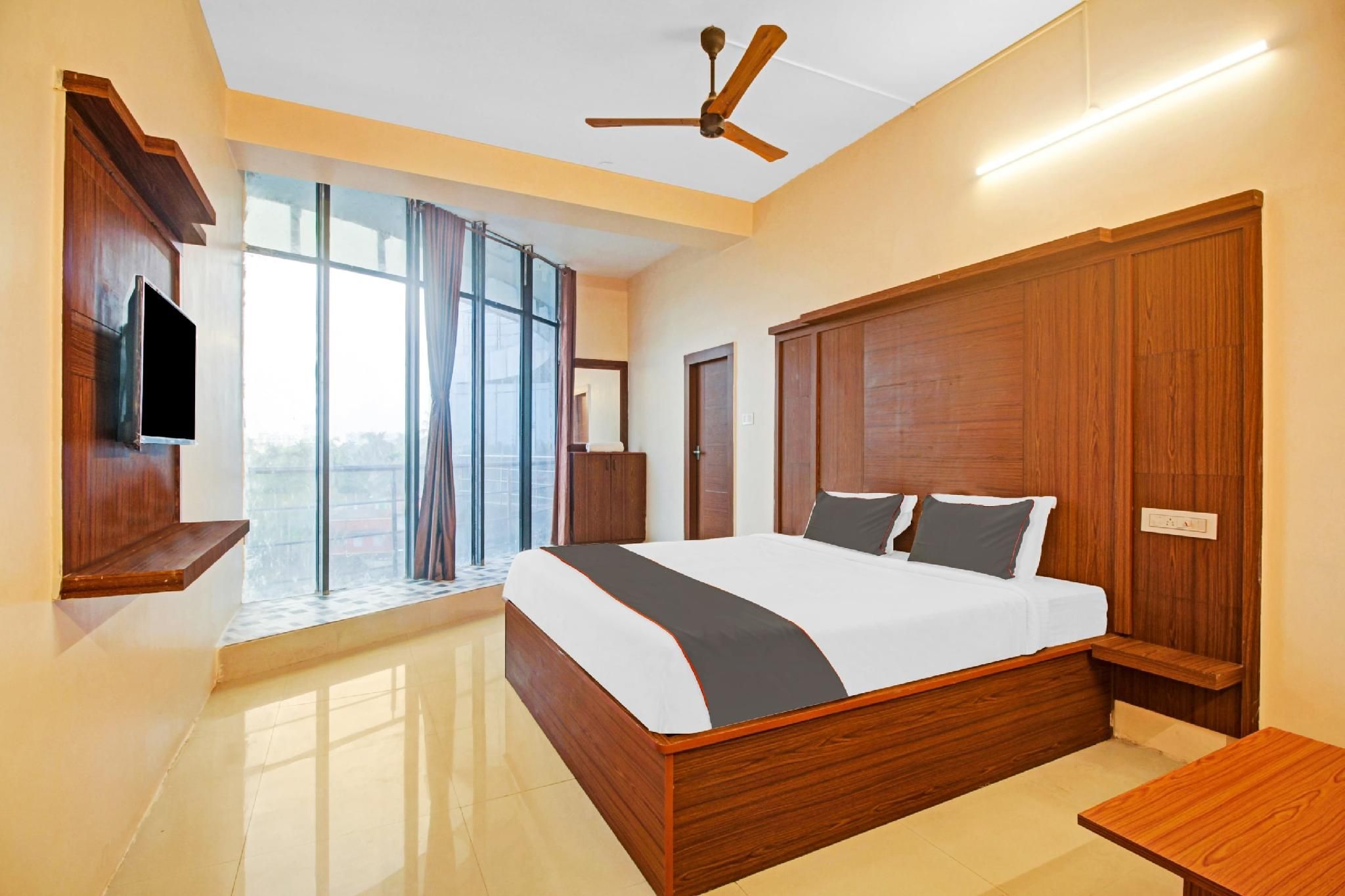 Standard Suite