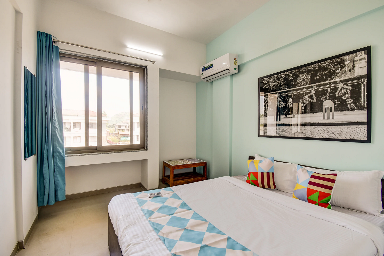 Two-Bedroom Family Apartment with Balcony