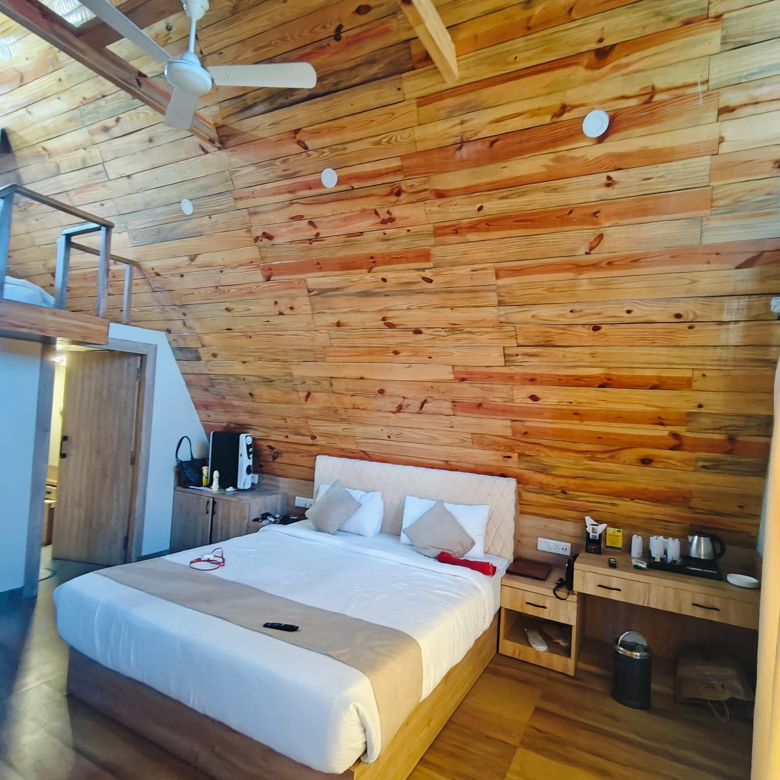 Super Deluxe Cabana 4 Bed Room - INACTIVE