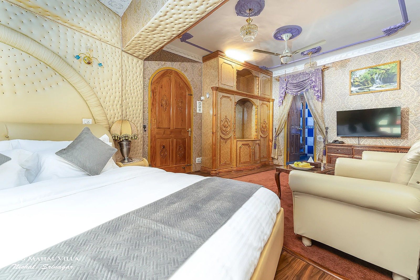 King Mahal Villa Sapphire Suite Room 2