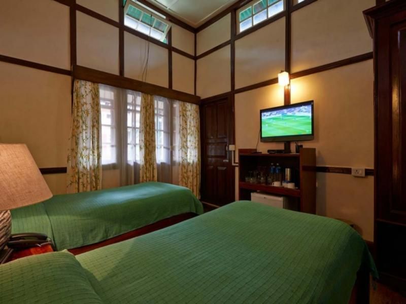 Cafe Shillong Bed and Breakfast Standard