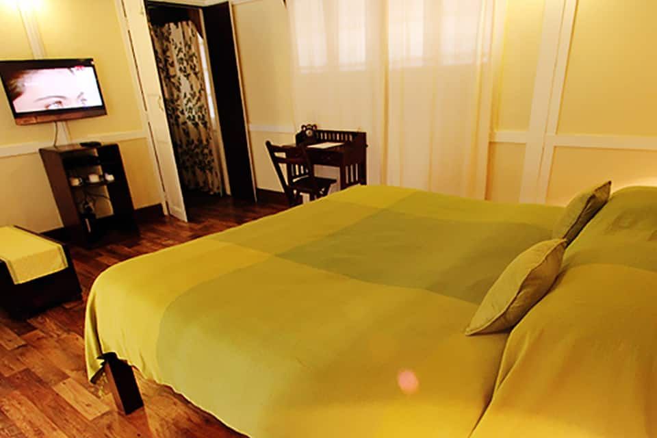 Cafe Shillong Bed and Breakfast Standard 4