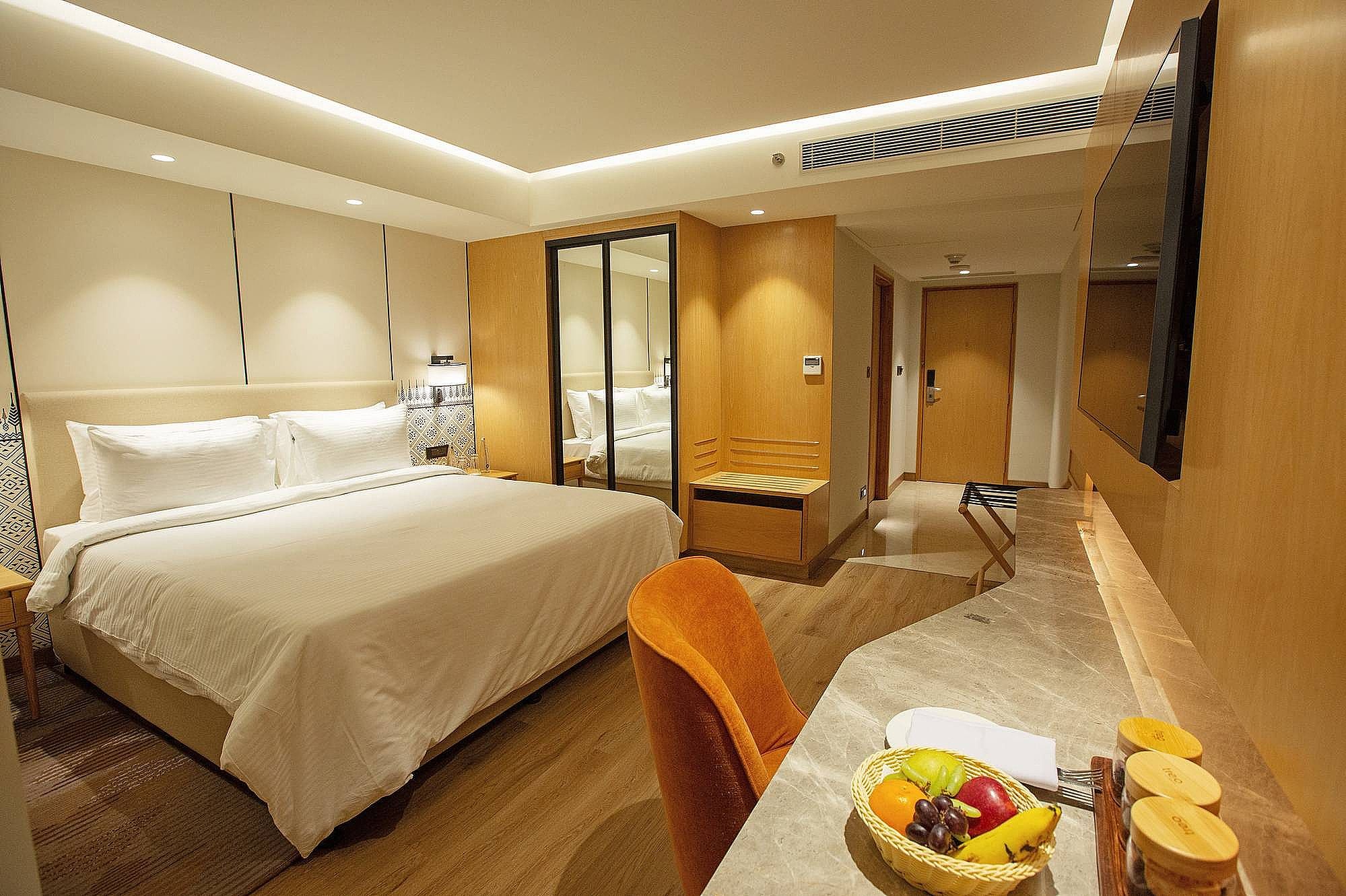 ARISTA BY AMBITION Superior