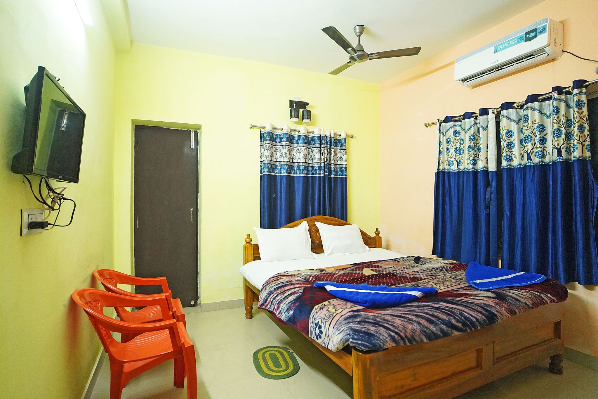 SUITE ROOM