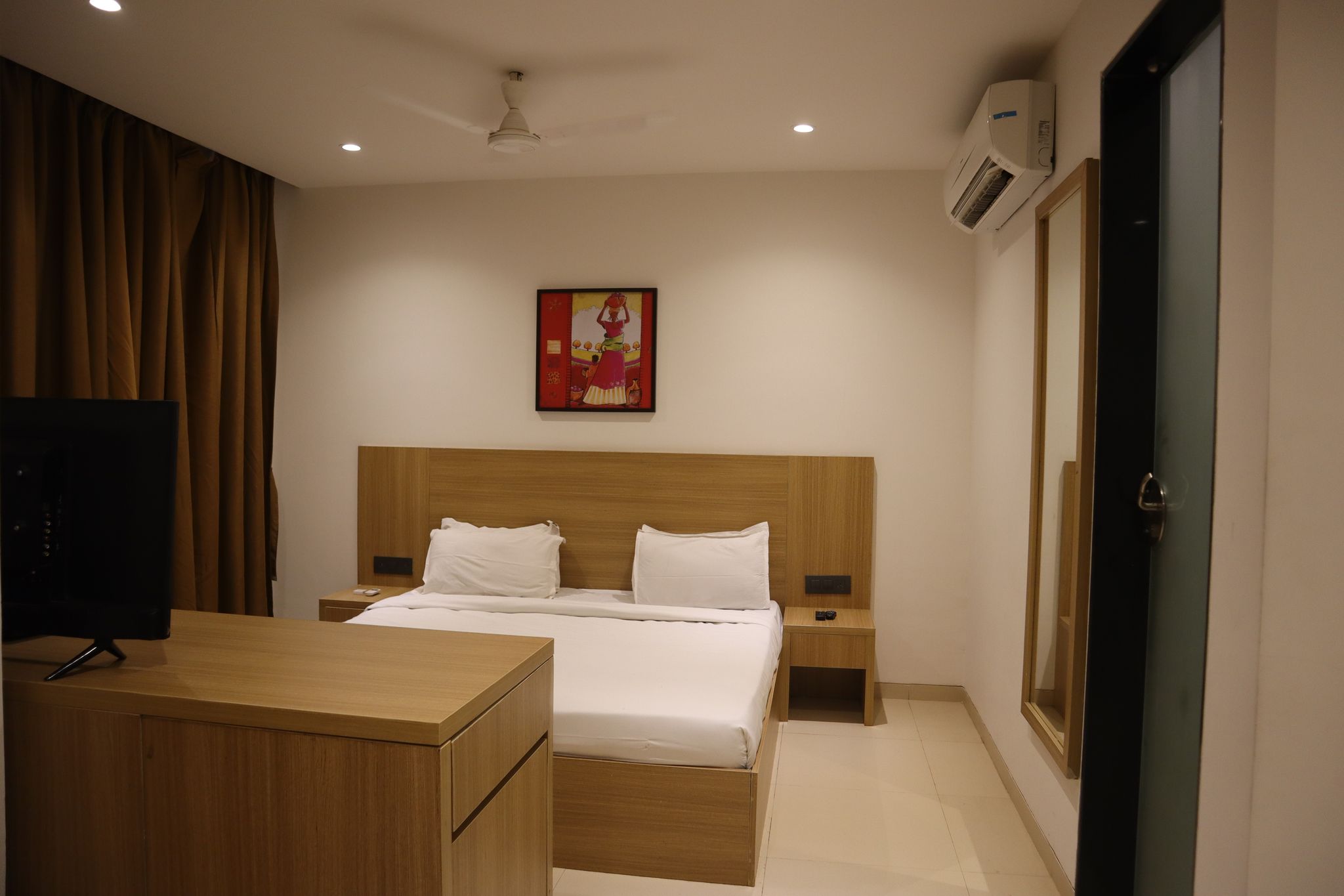 Mountain Shadow Resort Premium Suite Jungle View 3