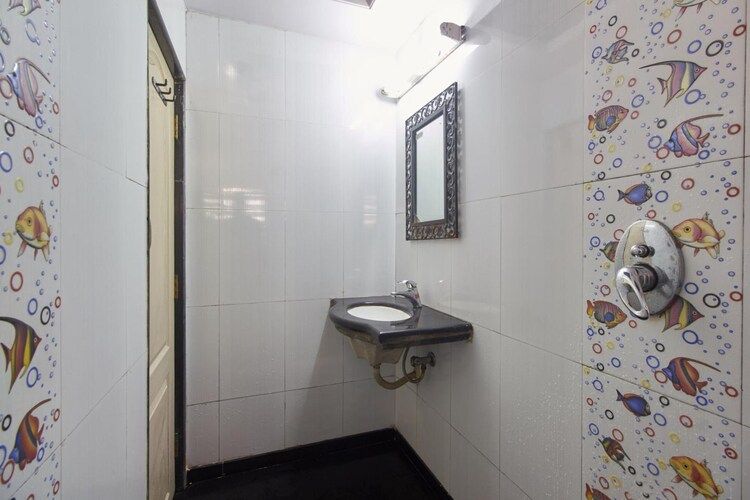 Superior Deluxe Ac Room