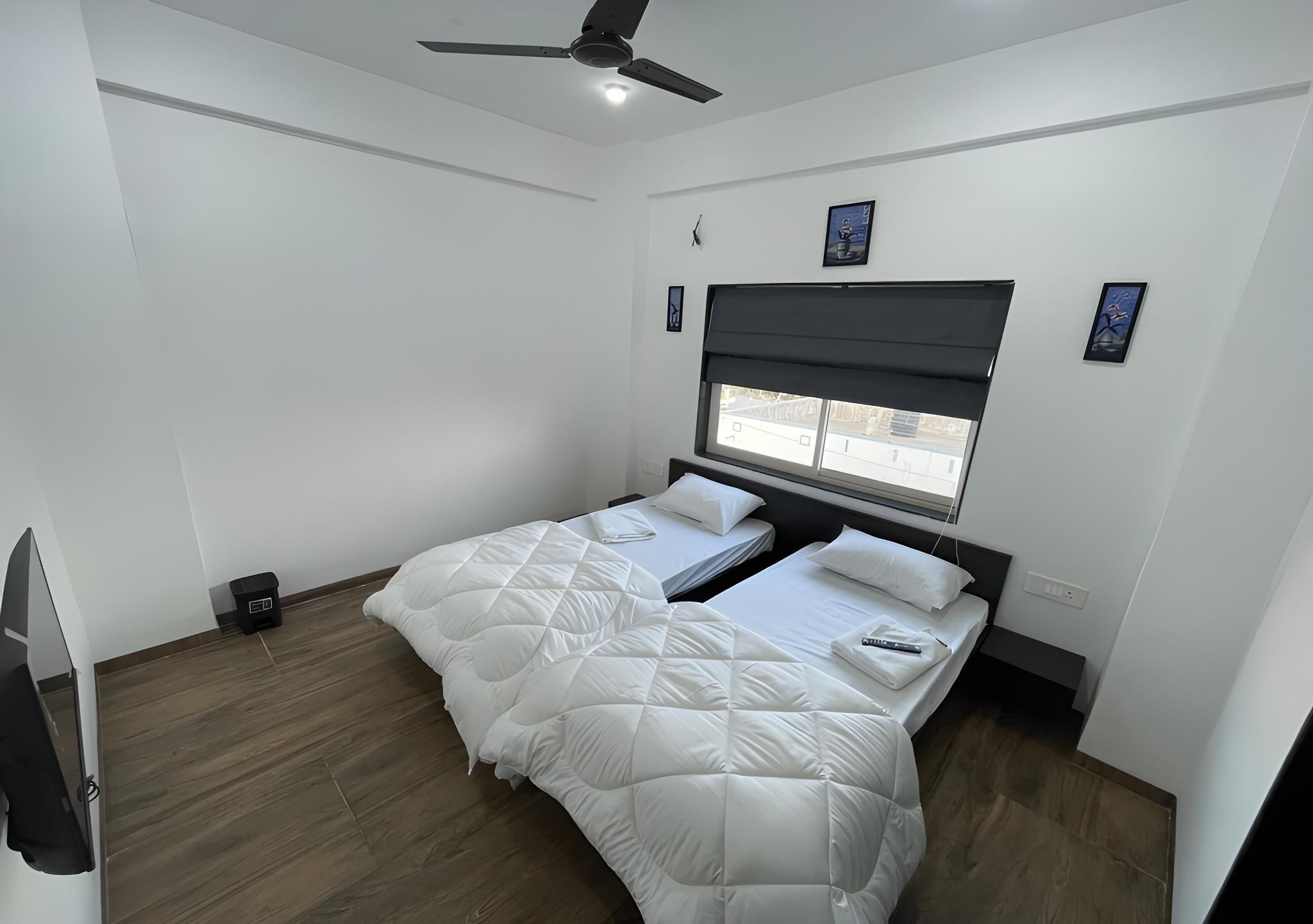 Twin - Non Air-Conditioning