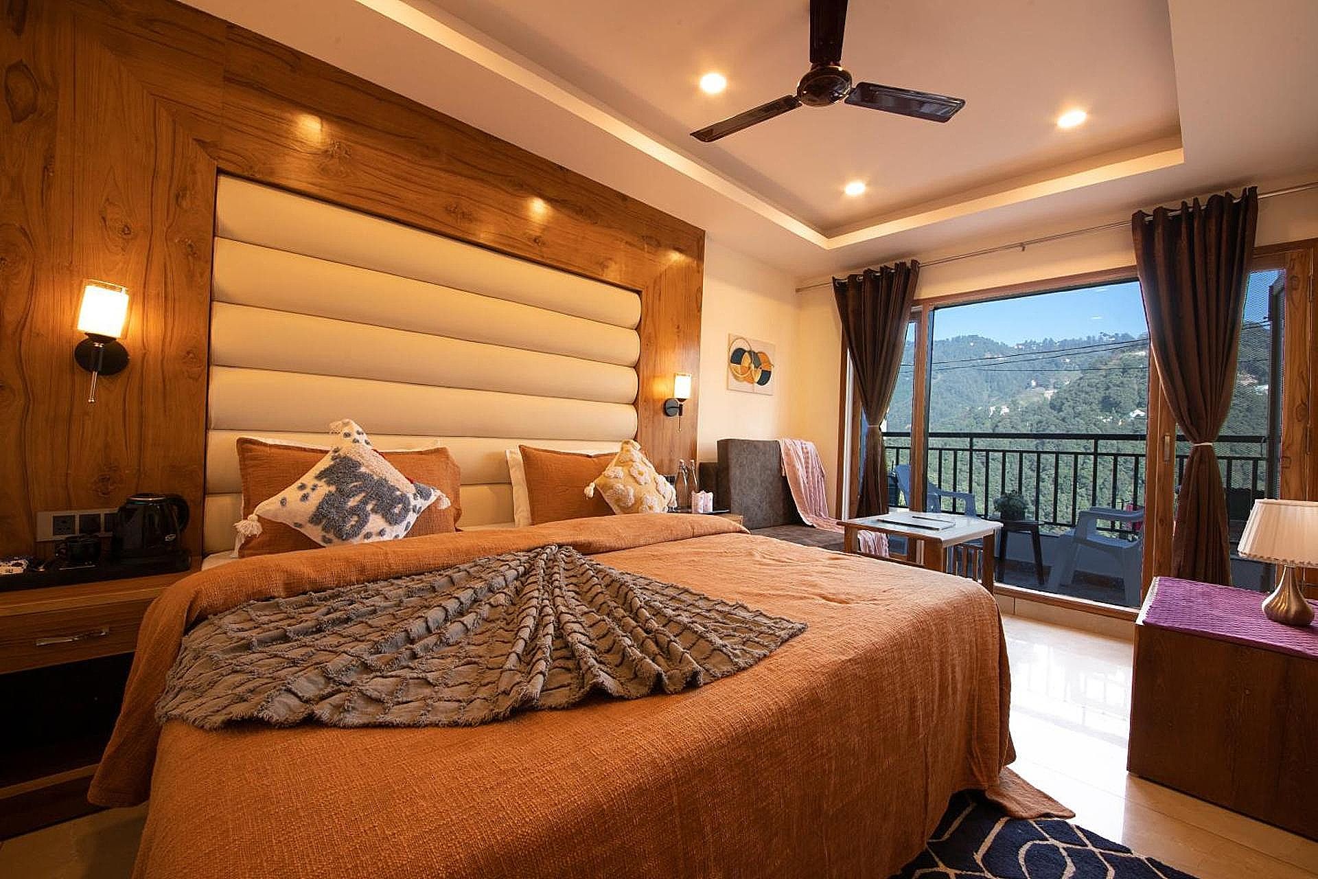 Deluxe Double Room with Balcony