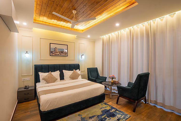 Perfectstayz Premium Westend ( Mall Road )