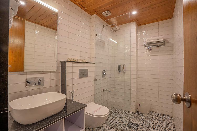 Perfectstayz Premium Westend ( Mall Road )