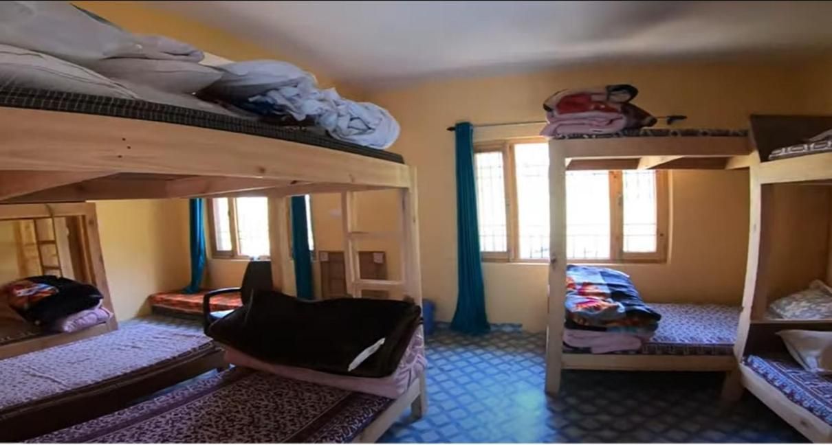 Dormitory 9 Bed