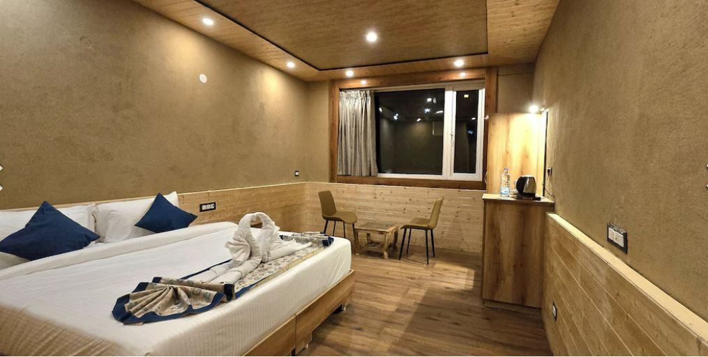 Premium Mud Room With Private Porch