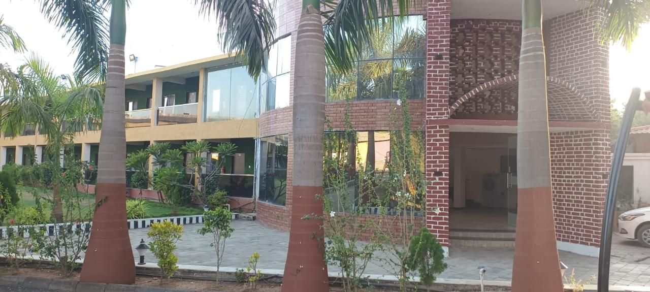 Hotel Exterior