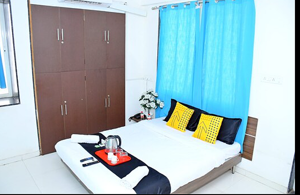 Hotel Pristine Deluxe Room 2