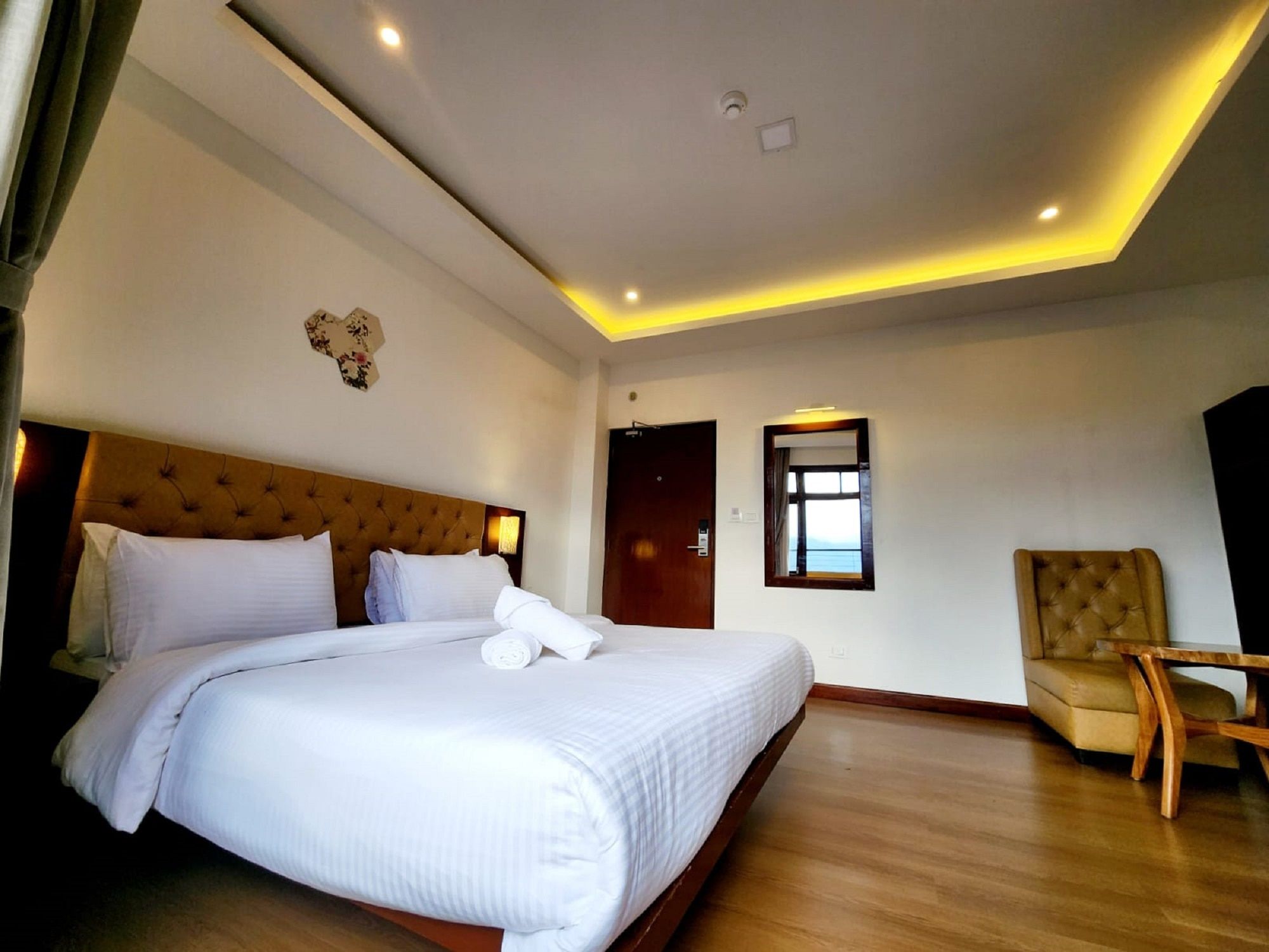 The Biksthang Boutique Hotel (2 Min walking from MG MARG) Premium Deluxe Room 2