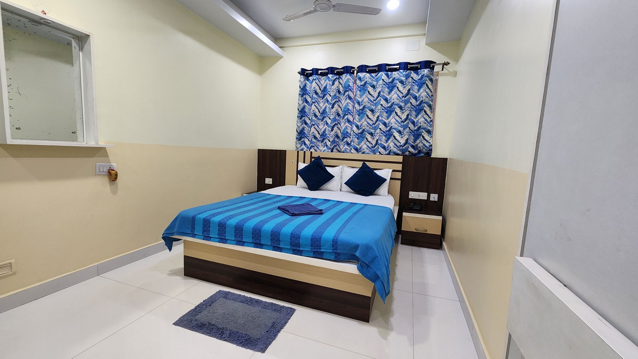Eennra North Guest House Deluxe Ac Room with Free Wifi 9