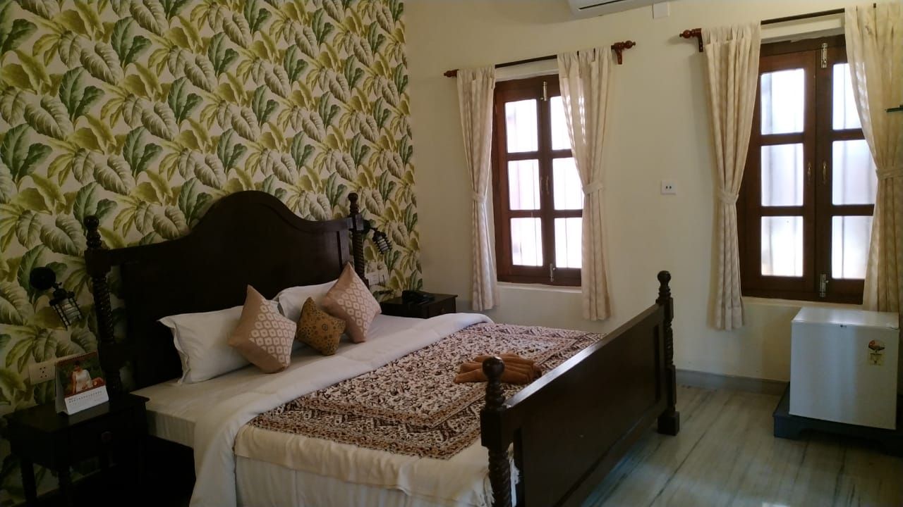 Suite Room with Free Wifi & Workdesk