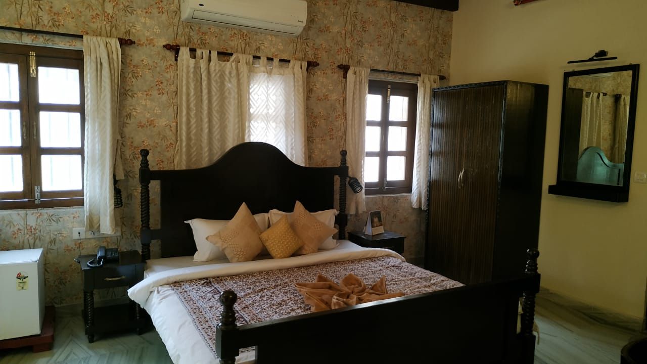 Suite Room with Free Wifi & Workdesk