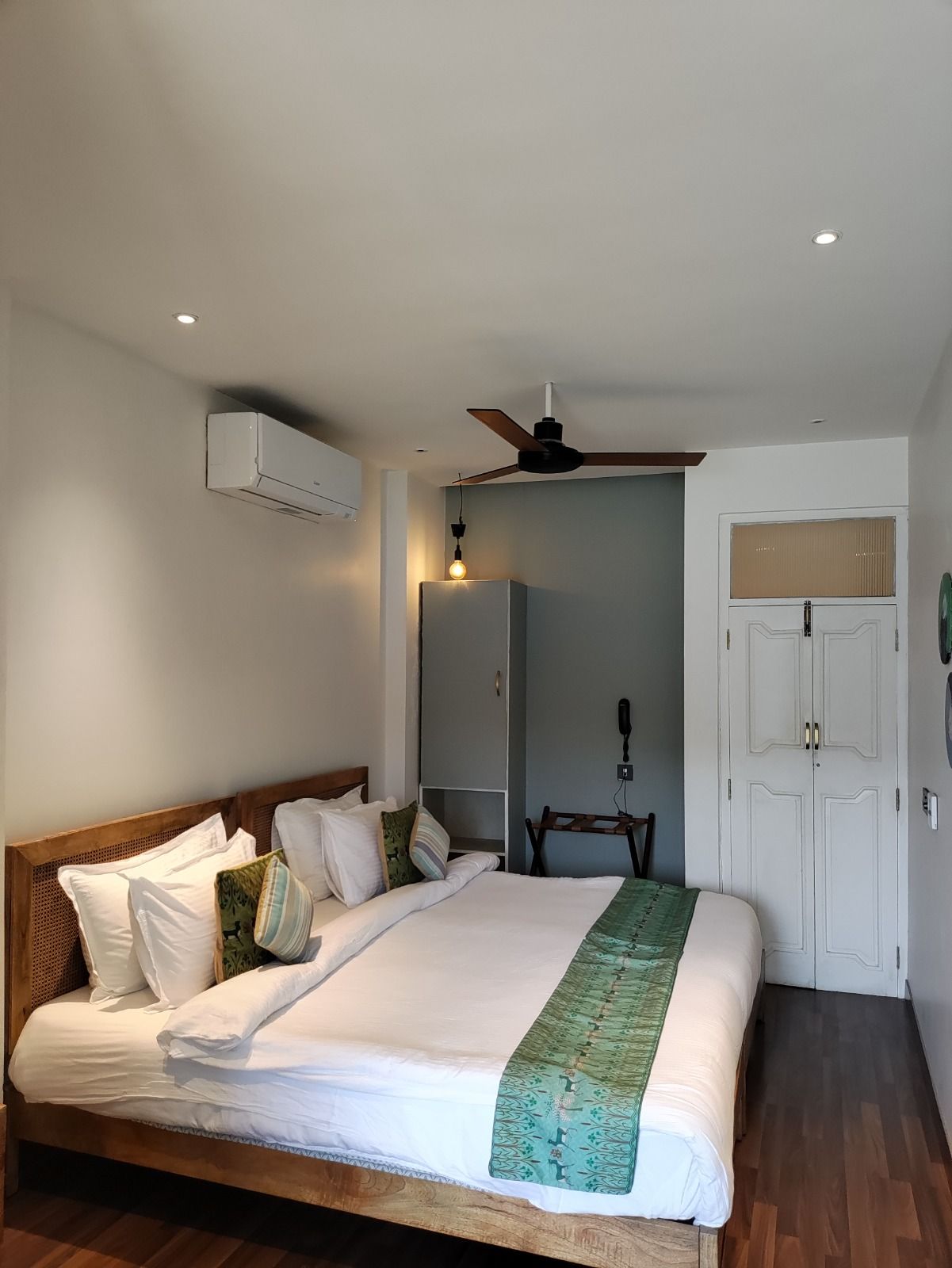 Deluxe Room Ganges View