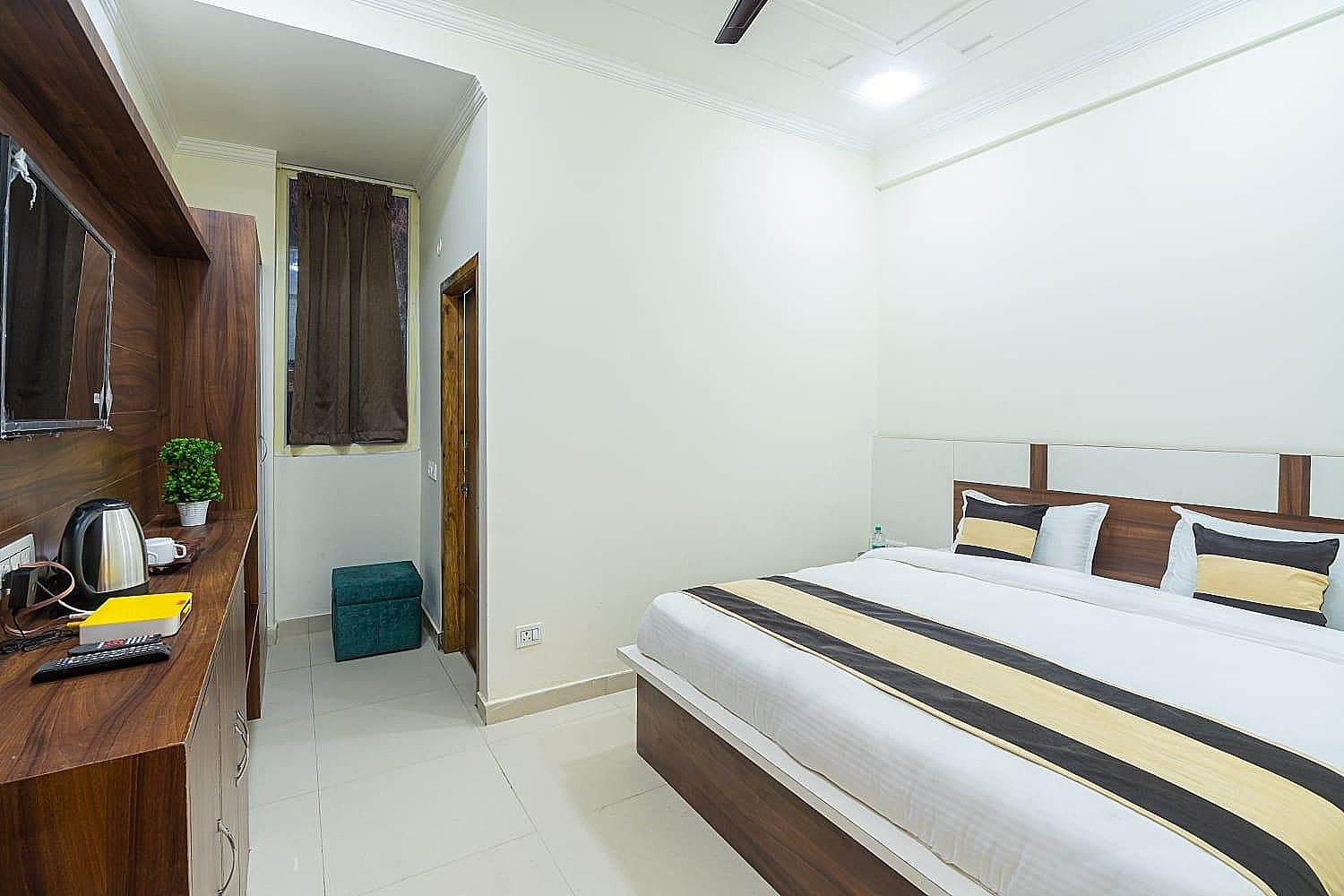 Hotel Luxmi Vilas Inn Standard Room 2