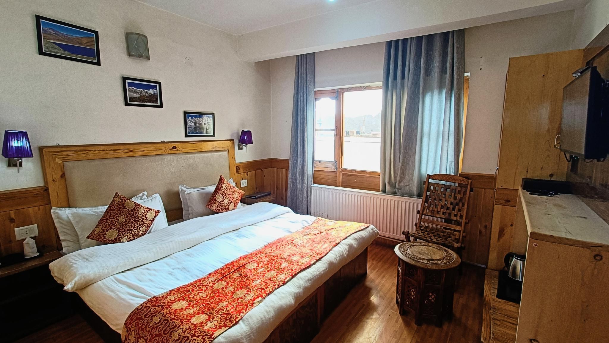 Palace View Standard Room 3