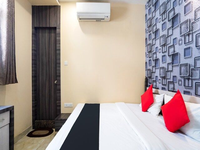 Hotel Rahil Palace Premium Deluxe