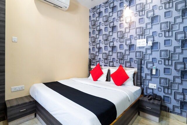 Hotel Rahil Palace Premium Deluxe 2