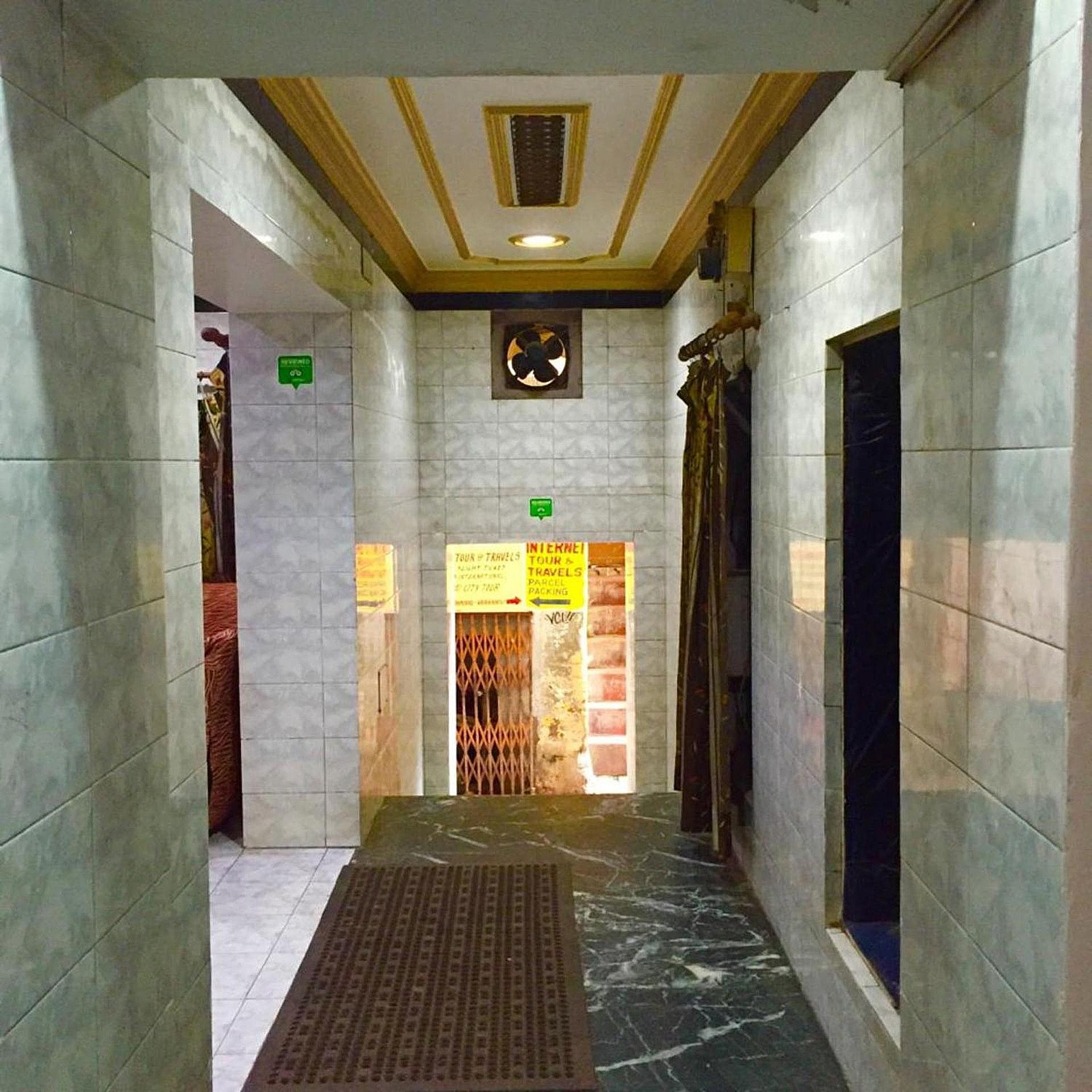 lobby
