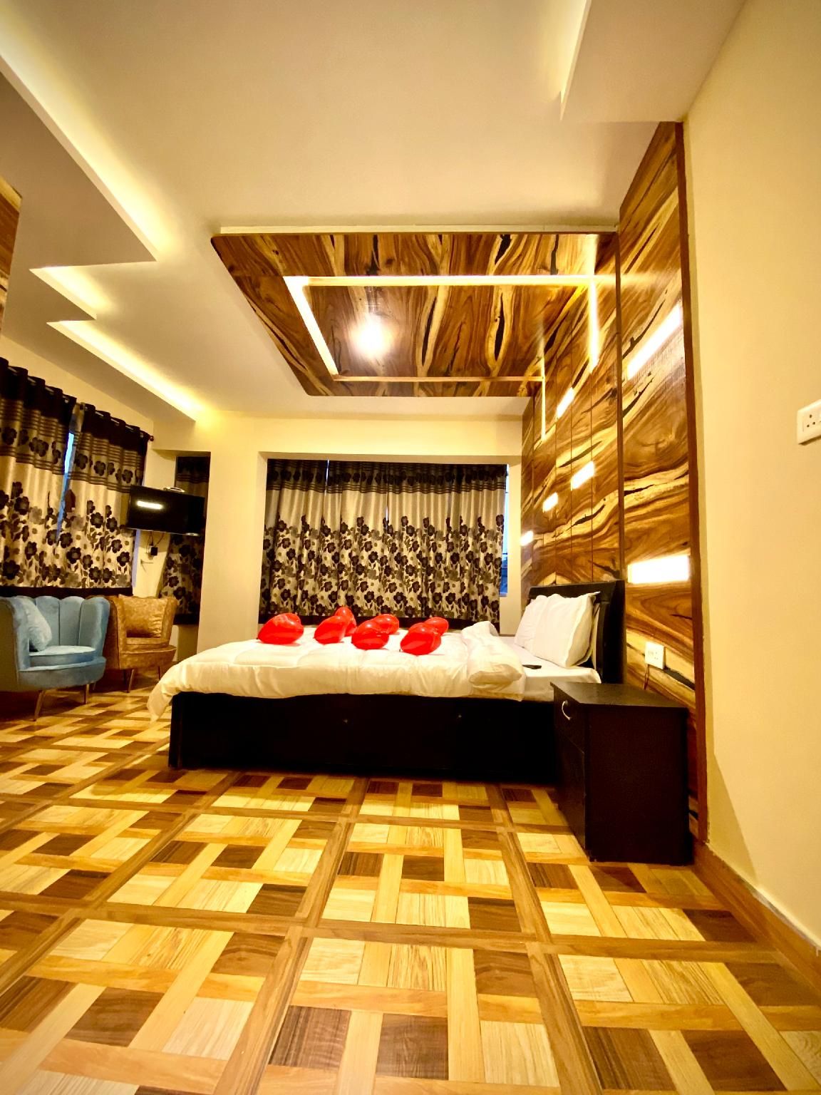 King Suite Room