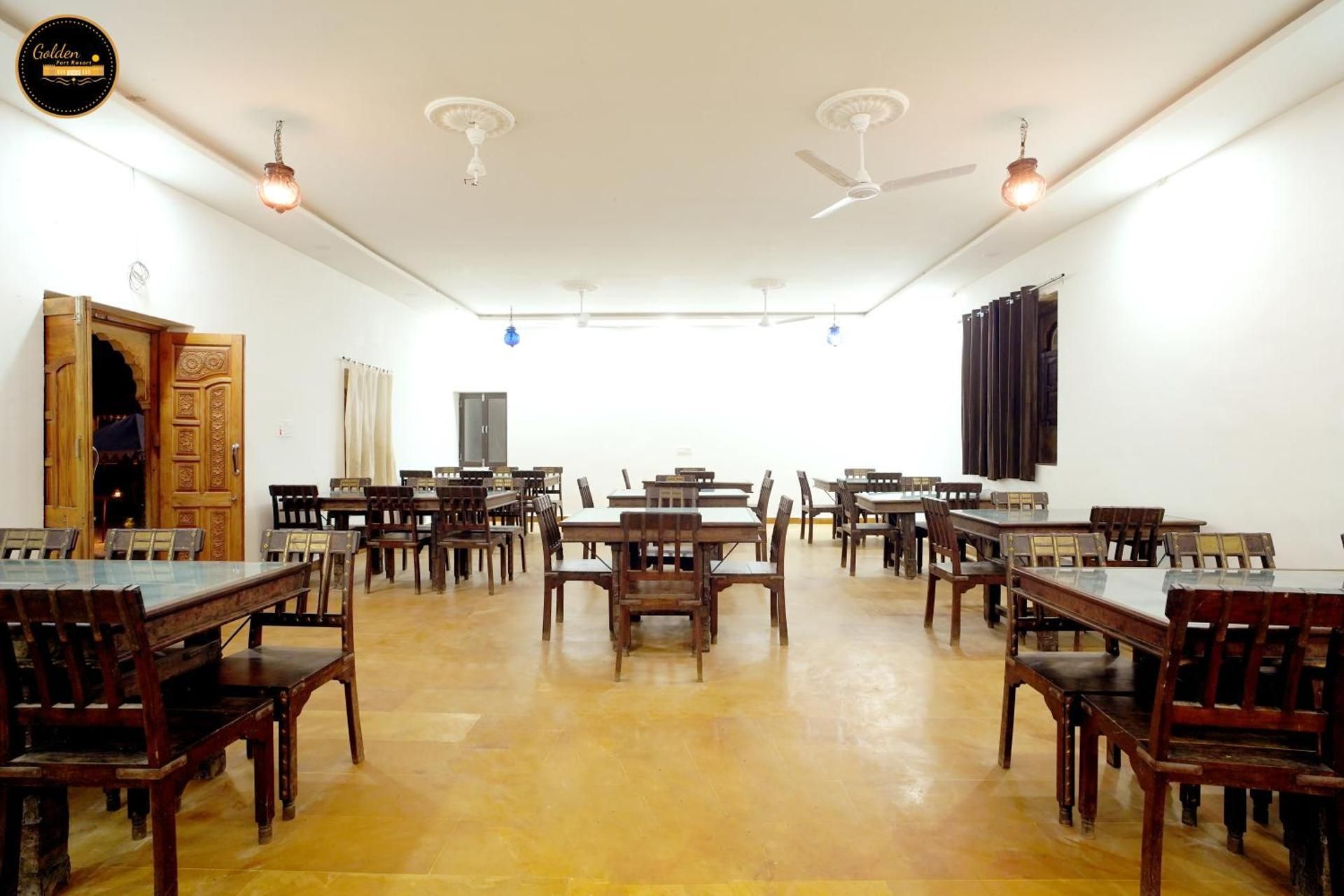 Food & Dining