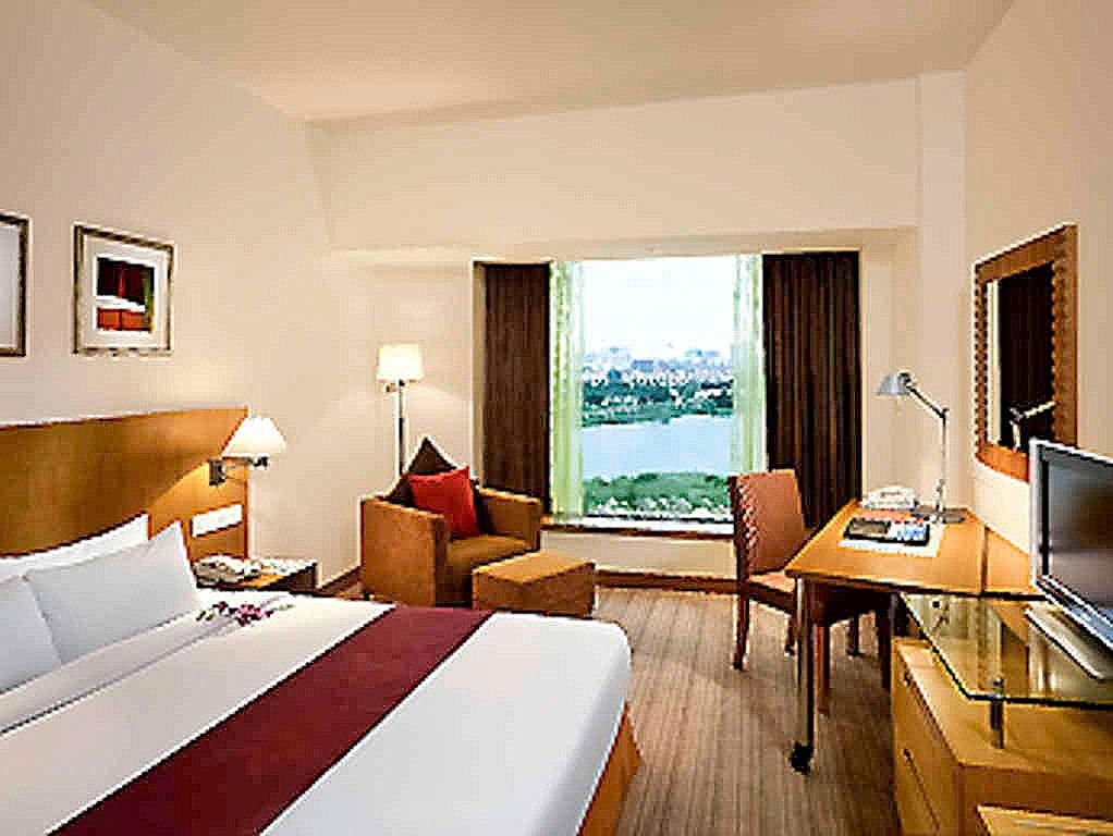 Executive Premier Twin