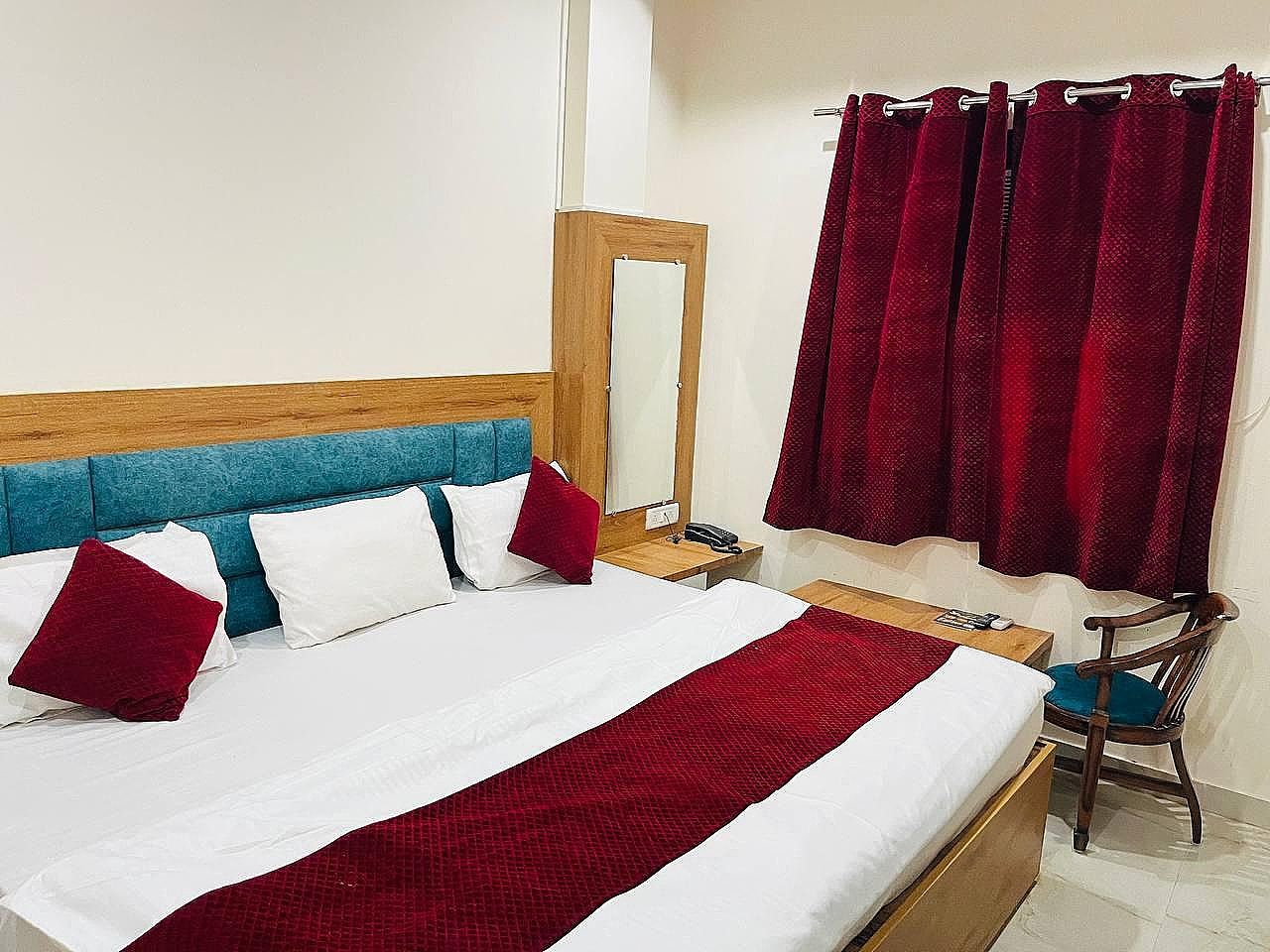 Basic Triple Room