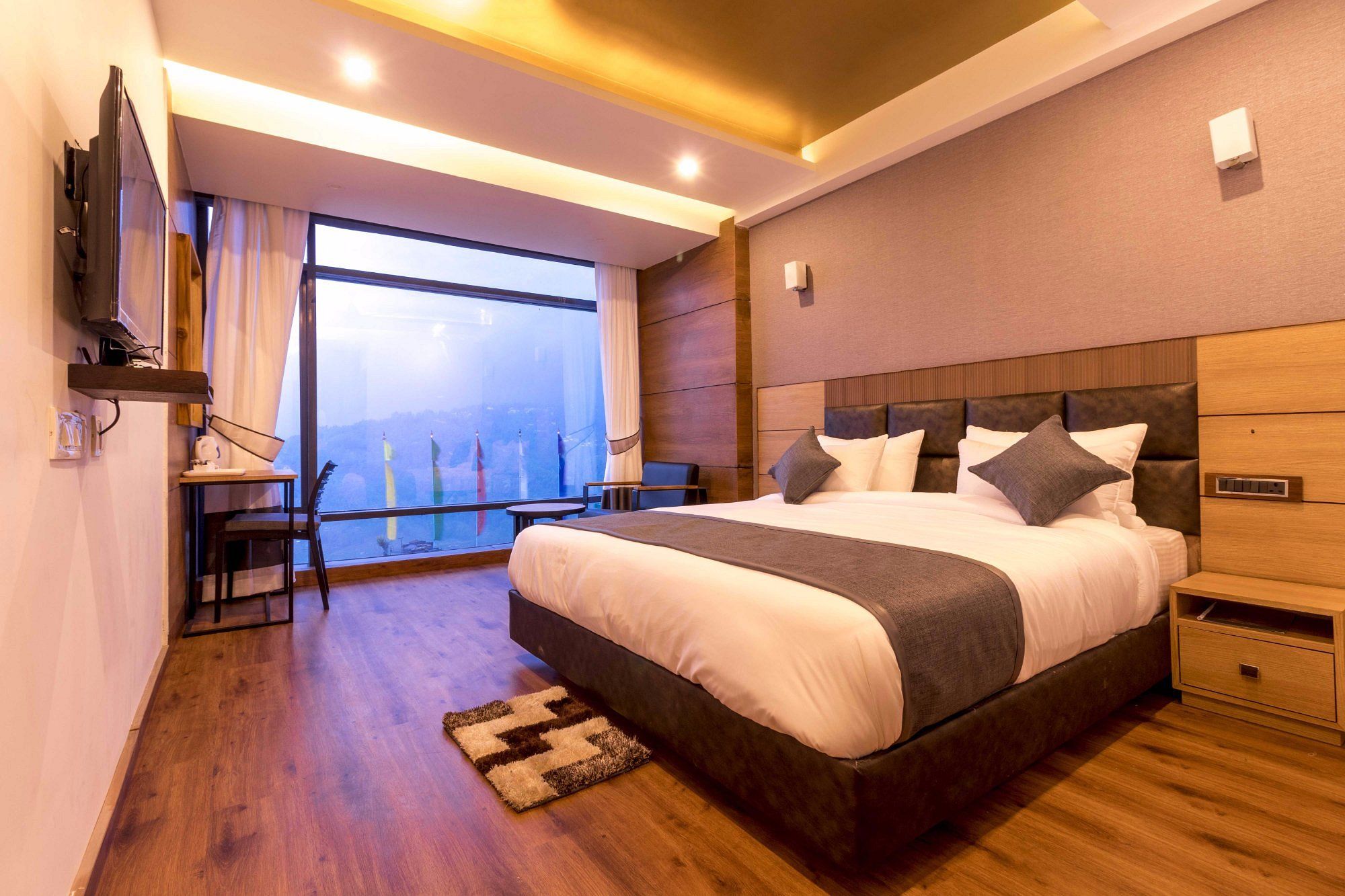 Super Executive Room