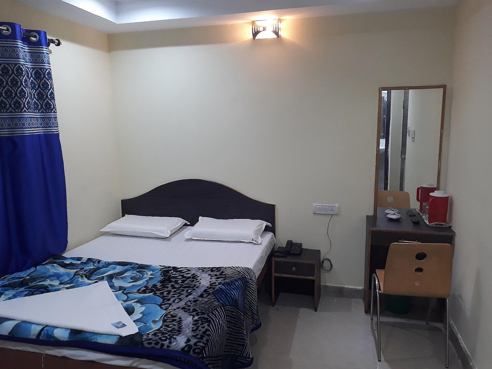 Blue Moon Residency Double Non AC Room 3