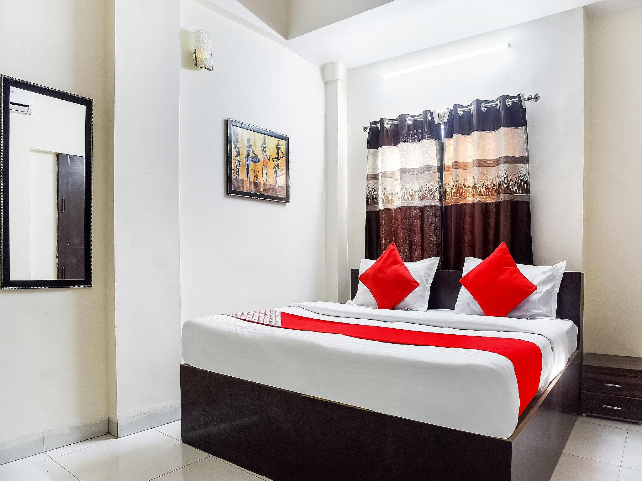 Hotel O by OYO Radhika Palace Classic 3