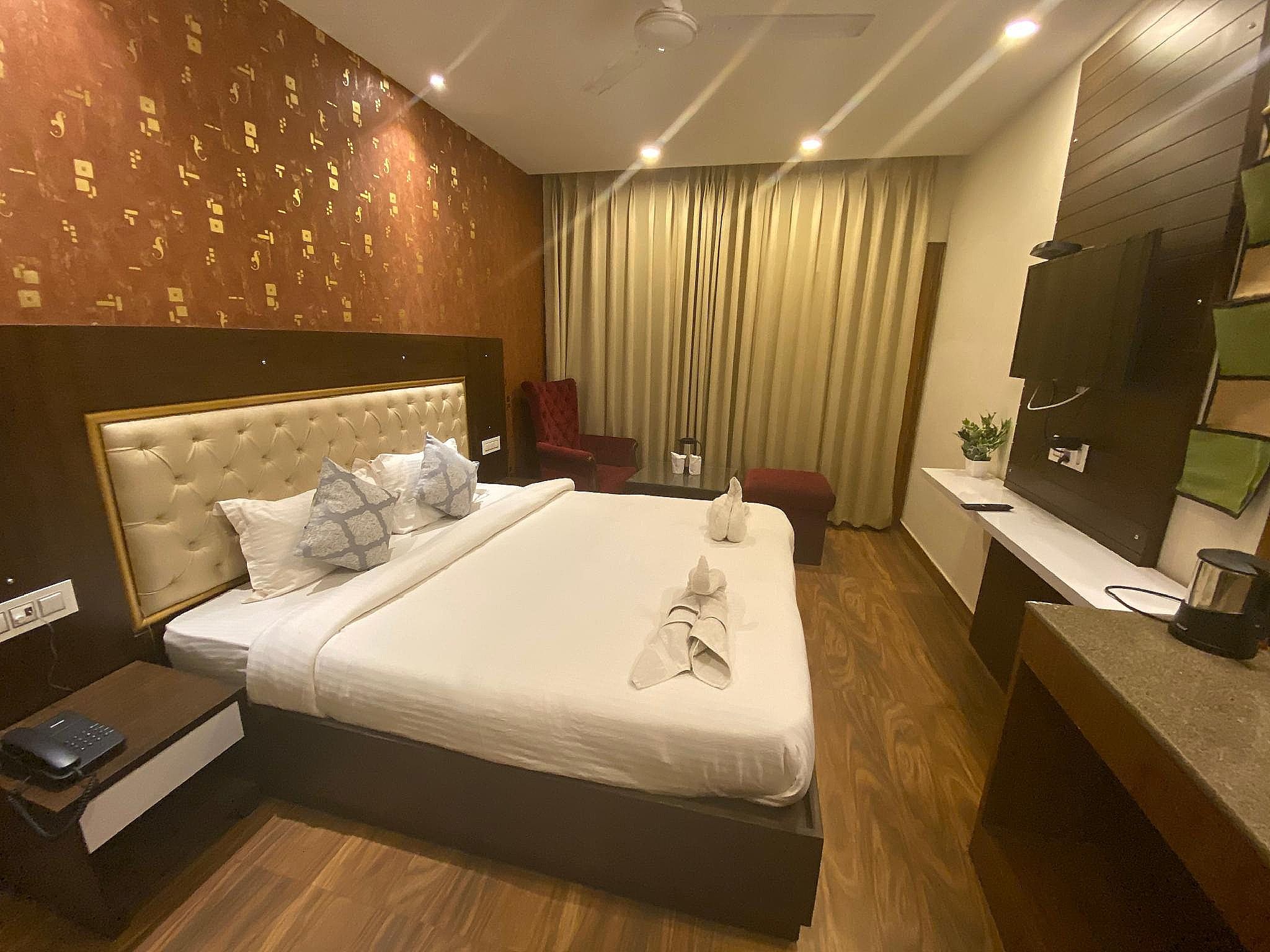Deluxe Room with Balcony