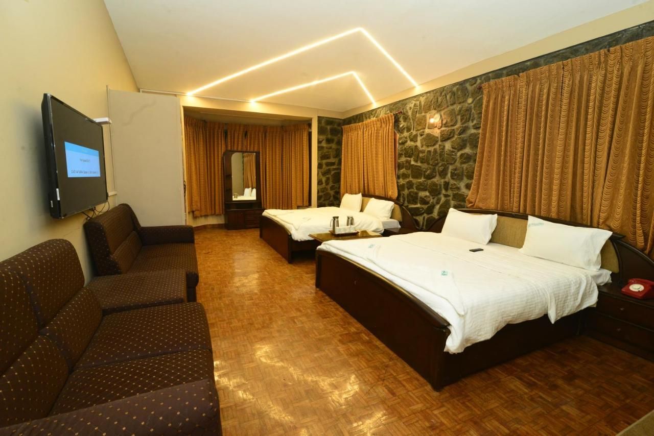 Deluxe Quadruple Room