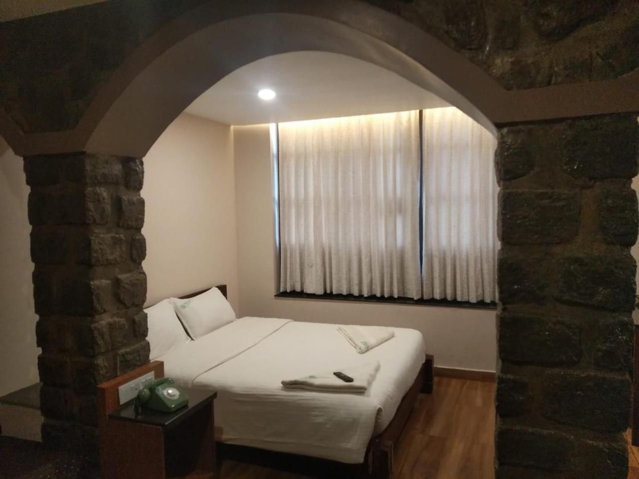 Double Room with Mountain View