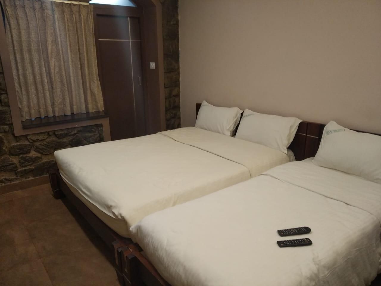 Deluxe Triple Rooms