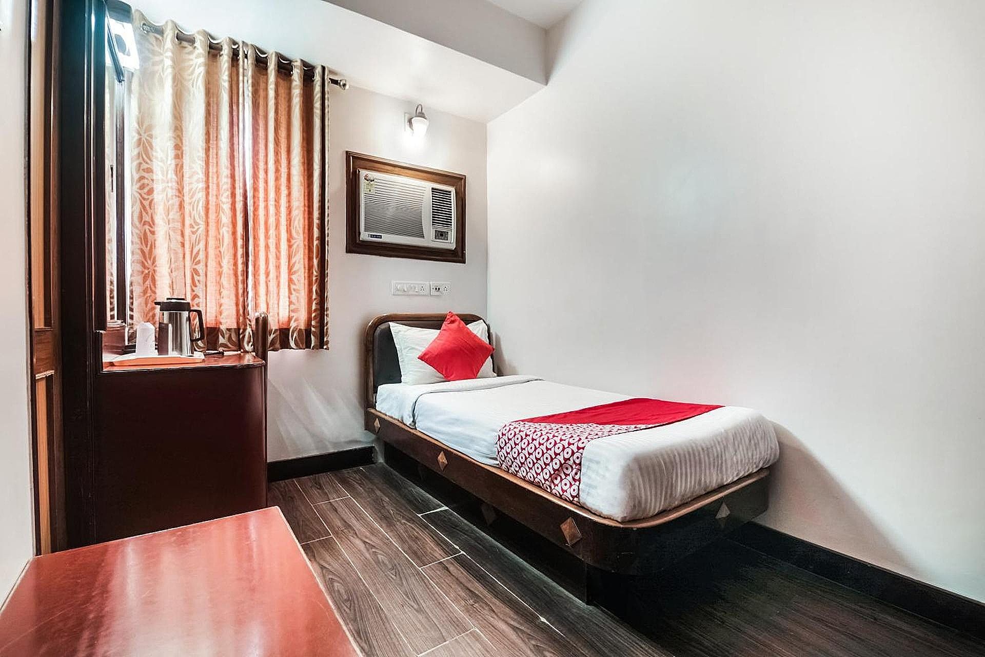 Hotel Amrit Regency