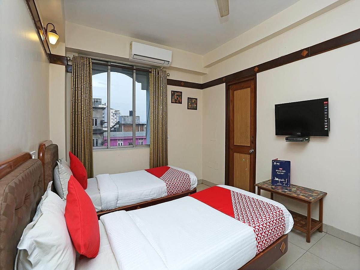 Hotel Amrit Regency