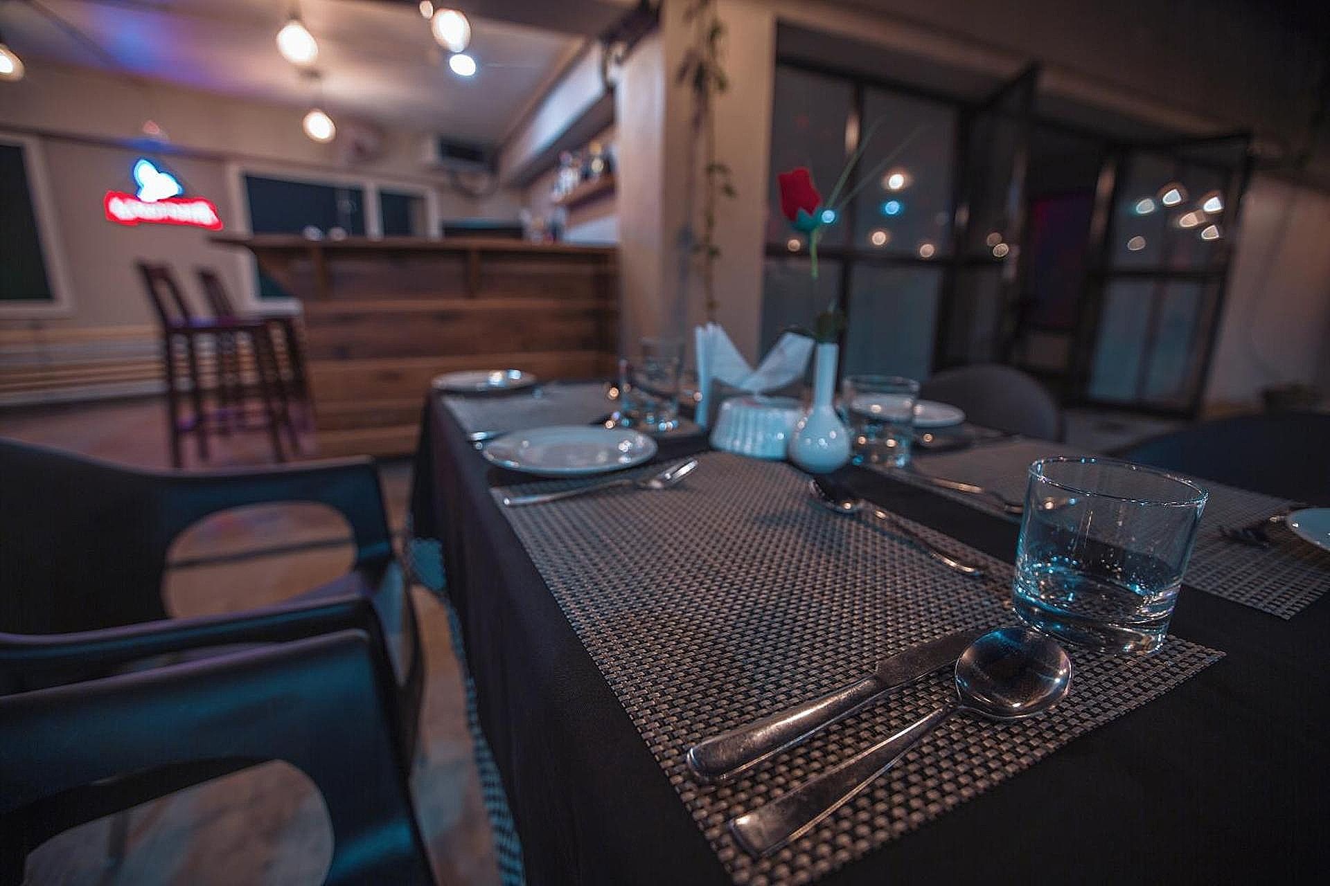 Food & Dining