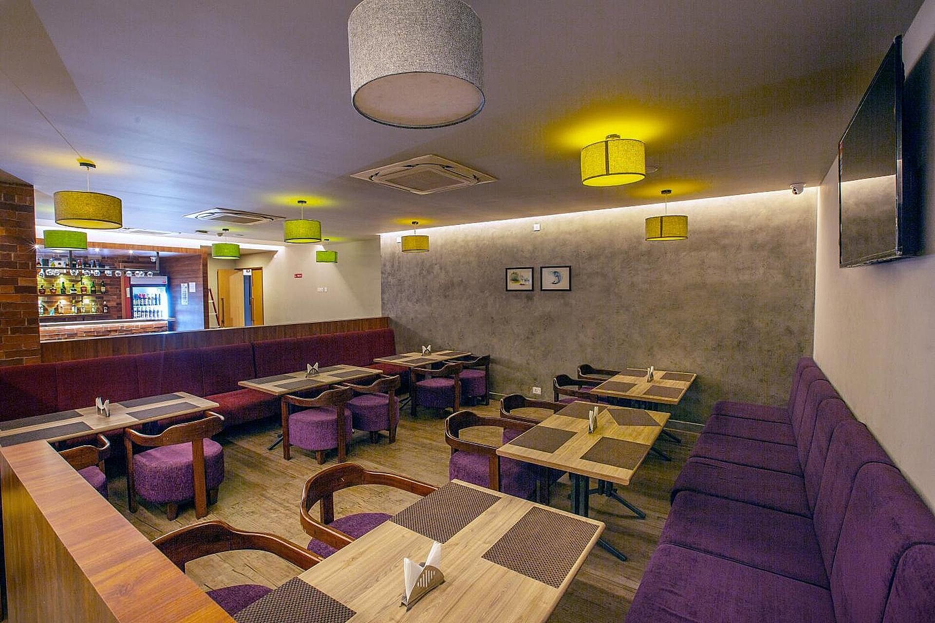 Food & Dining