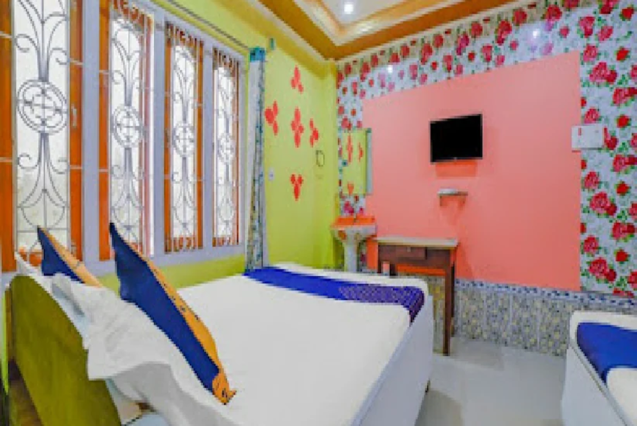 Deluxe Double Bedroom